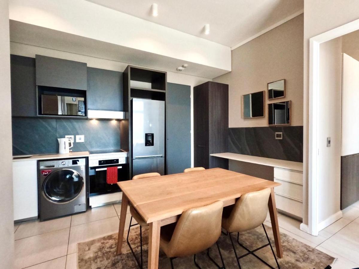 Menlyn Maine Apartments Pretoria-Noord Esterno foto