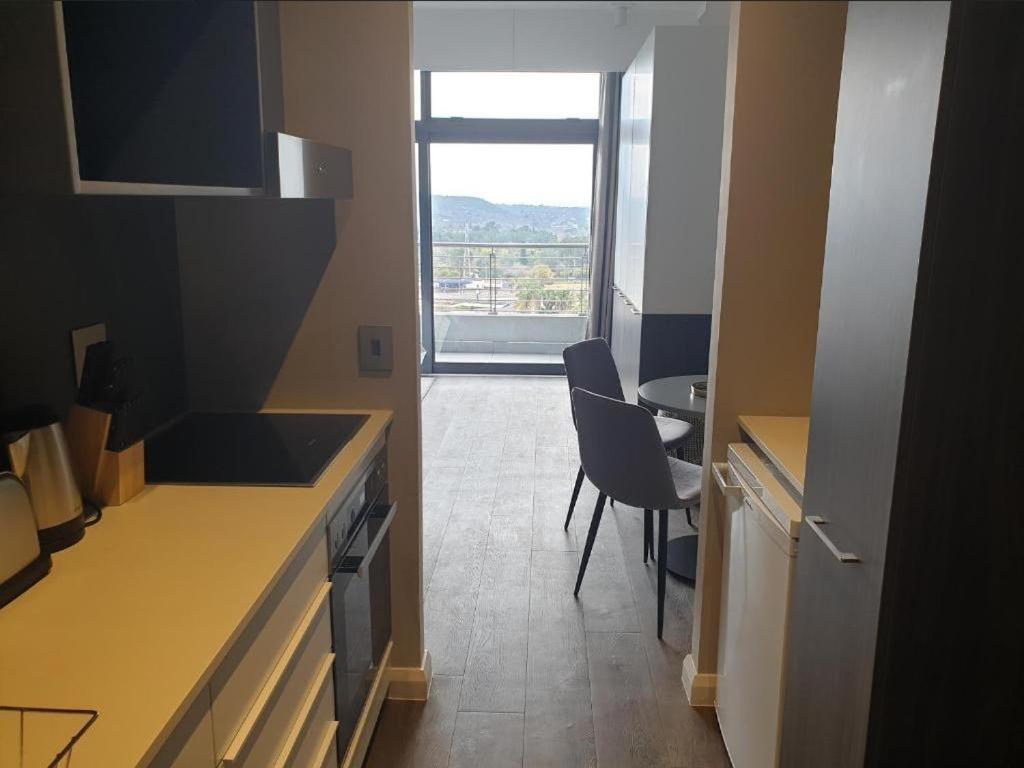 Menlyn Maine Apartments Pretoria-Noord Esterno foto
