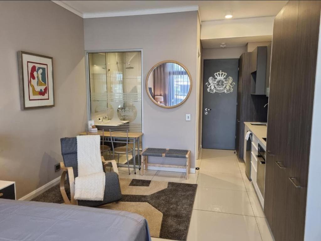 Menlyn Maine Apartments Pretoria-Noord Esterno foto